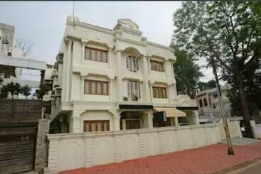 Hotel Vijay Palace