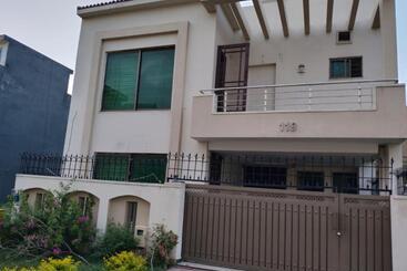 پانسیون Peridot Vacation Inn, Bahria