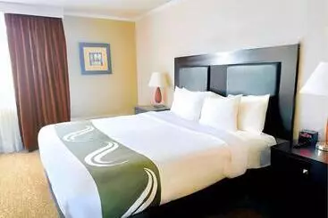 ホテル Quality Inn Fort Worth   Downtown East