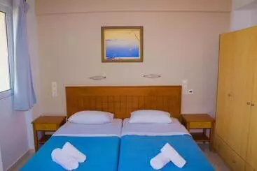 Sunshine Studios & Apartments