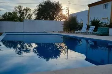 ホテル Cosy Guest House Villa Das Alfarrobas