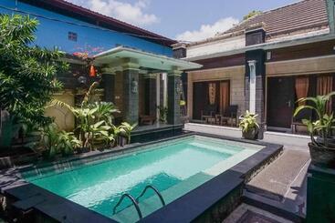 پانسیون Denays Guesthouse Jimbaran