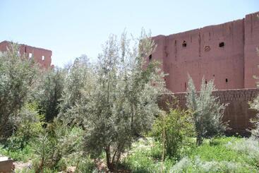 Bed & Breakfast Gîte Ait Lmaalam Chez Ahmed