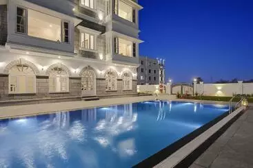 Hotel Boheda Manor  Luxury Retreat