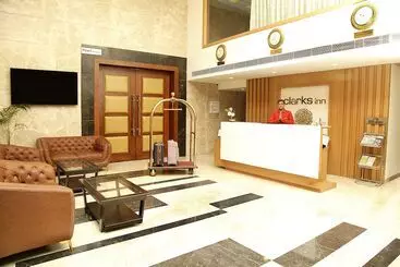 Hotel Clarks Inn Aligarh