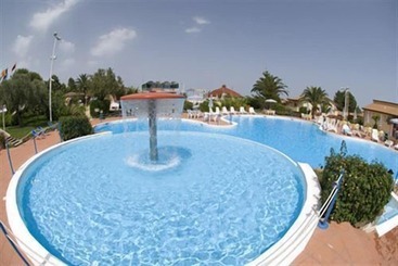 Villaggio Hotel Club La Pace