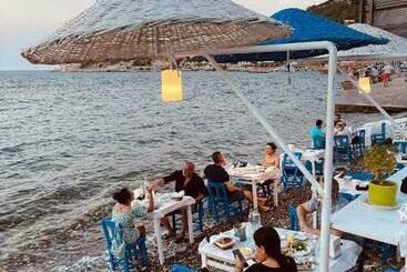 Giritli Rum Meyhanesi & Butik Otel