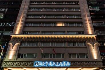 Fish Hotel Kaohsiung