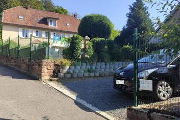 Aamiaismajoitus (B&B) Aux 2 Lacs Chambres D Hôtes