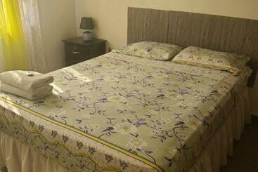 تختخواب و صبحانه Hospedaje Casa De Luna