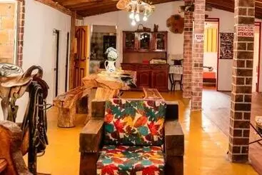 ペンション Abuela Casa Hostal