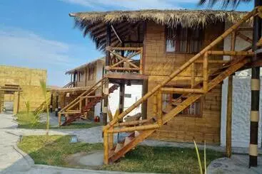 Hotel Laguna Camp   Huacho
