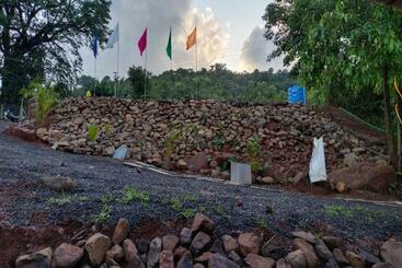 Hotel Oyo 85889 Sayali Holidays