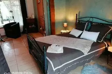 Aamiaismajoitus (B&B) Chambre Hotes Les Oiseaux