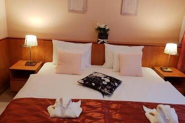 Hotell Isabell Győr