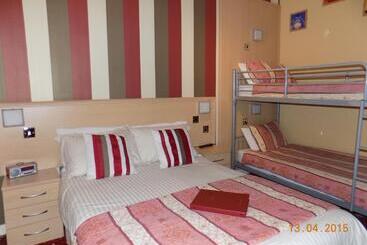 Отель The Norwood