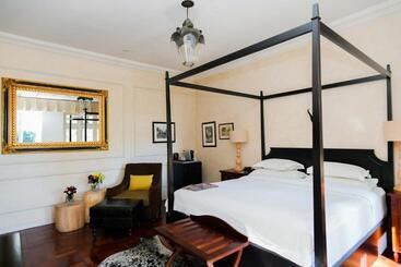 ホテル The Winston