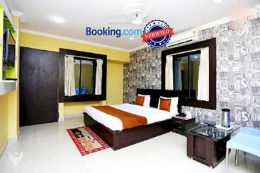 Hotel Sai Sandpiper Puri Near Sea Beach Wifi & Restaurant Facilities Best Choice Of Travellers By Morserv