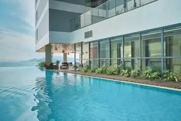هتل آپارتمان Panorama Star Beach Nha Trang