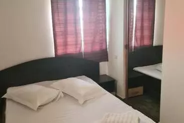 Pensió Camere De închiriat Duly Costinești