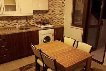 Ahenk Apartment