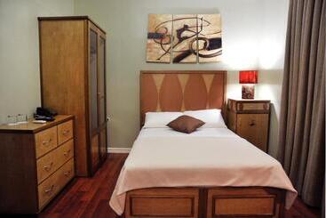 هاستل Culture Crossroads Inn