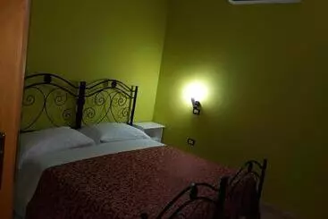 ベッドアンドブレックファースト Il Rifugio Dell Ape Agriturismo
