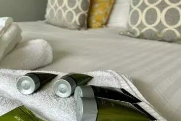 リゾートホテル Whitsand Bay Tamar Suite