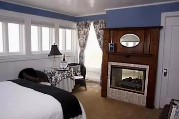 مبيت وإفطار Amber House Inn Of Midtown