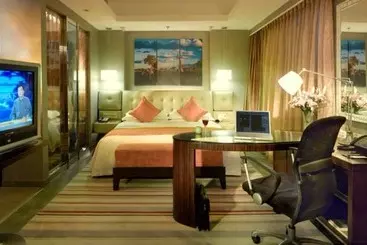 Hotel Luxemon Xinjiang Hongfu