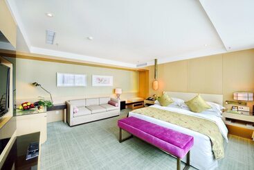 Hotel Luxemon Xinjiang Hongfu