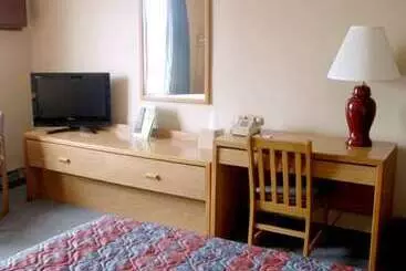 Roseau Motel And Diner