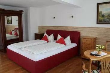 Cămin Gästehaus Pfefferle Hotel Garni Und Ferienwohnungen