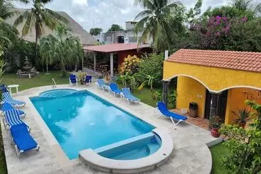 هتل آپارتمان Casa Colonial
