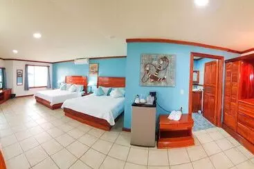 Hotelli Fish Hook Marina & Lodge
