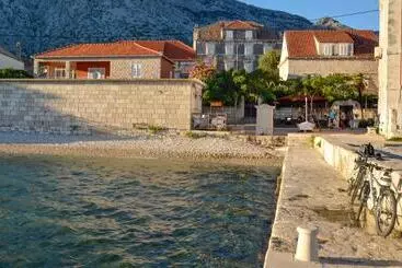 Hotelli Guesthouse Mimbelli