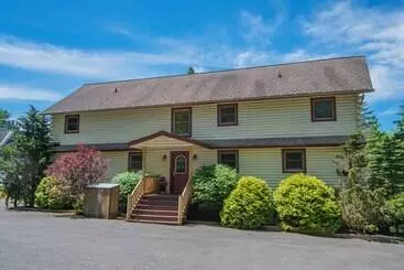 Mökkimajoitus Mallard Landing