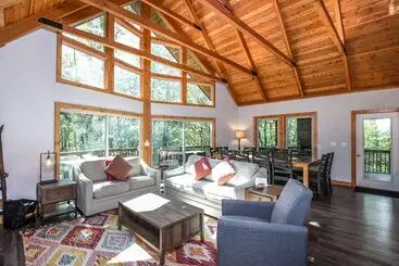 Landhus Mountain Crest Villa