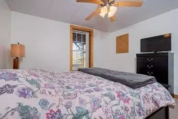 Mökkimajoitus Serenity Chalet