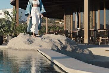 هتل Magma Resort Santorini, In The Unbound Collection By Hyatt