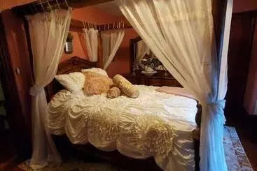 Trails End Bed And Breakfast