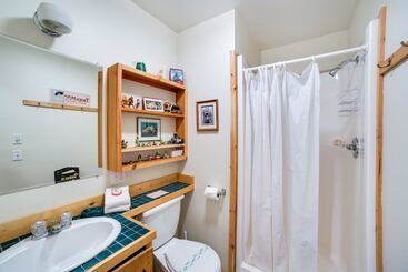 קוטג'' 32mbr   Bbq   Pets Ok   Wood Stove   Sleeps 7