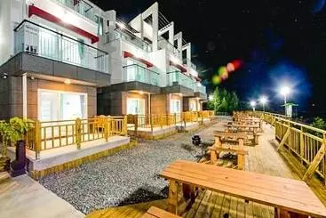 Gurye Maple Valley Pension