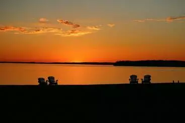 Hotelli Spectacular Top Floor Deluxe Suite With Beautiful View & More!