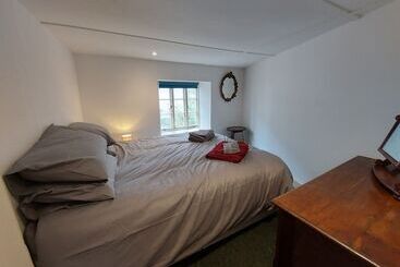 Riverside Cottage Brendon