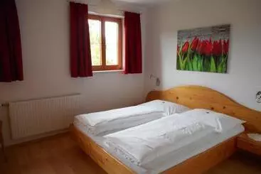 קוטג'' Baby Und Kinderbauernhof Riegler