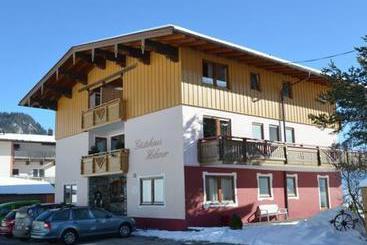 住宿加早餐  Holzner Pension