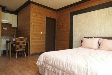 Gapyeong Ongdalsam Pension