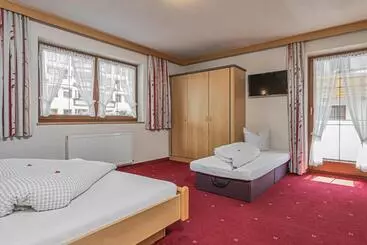 مبيت وإفطار Garni Vierjahreszeiten