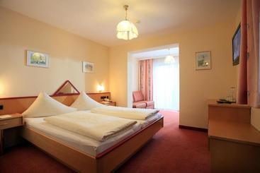 تختخواب و صبحانه Wellness Pension Hollaus